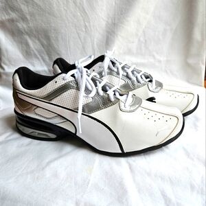 Puma Men's Archtec White Silver Trim Athletic Running Shoes Excellent Condition